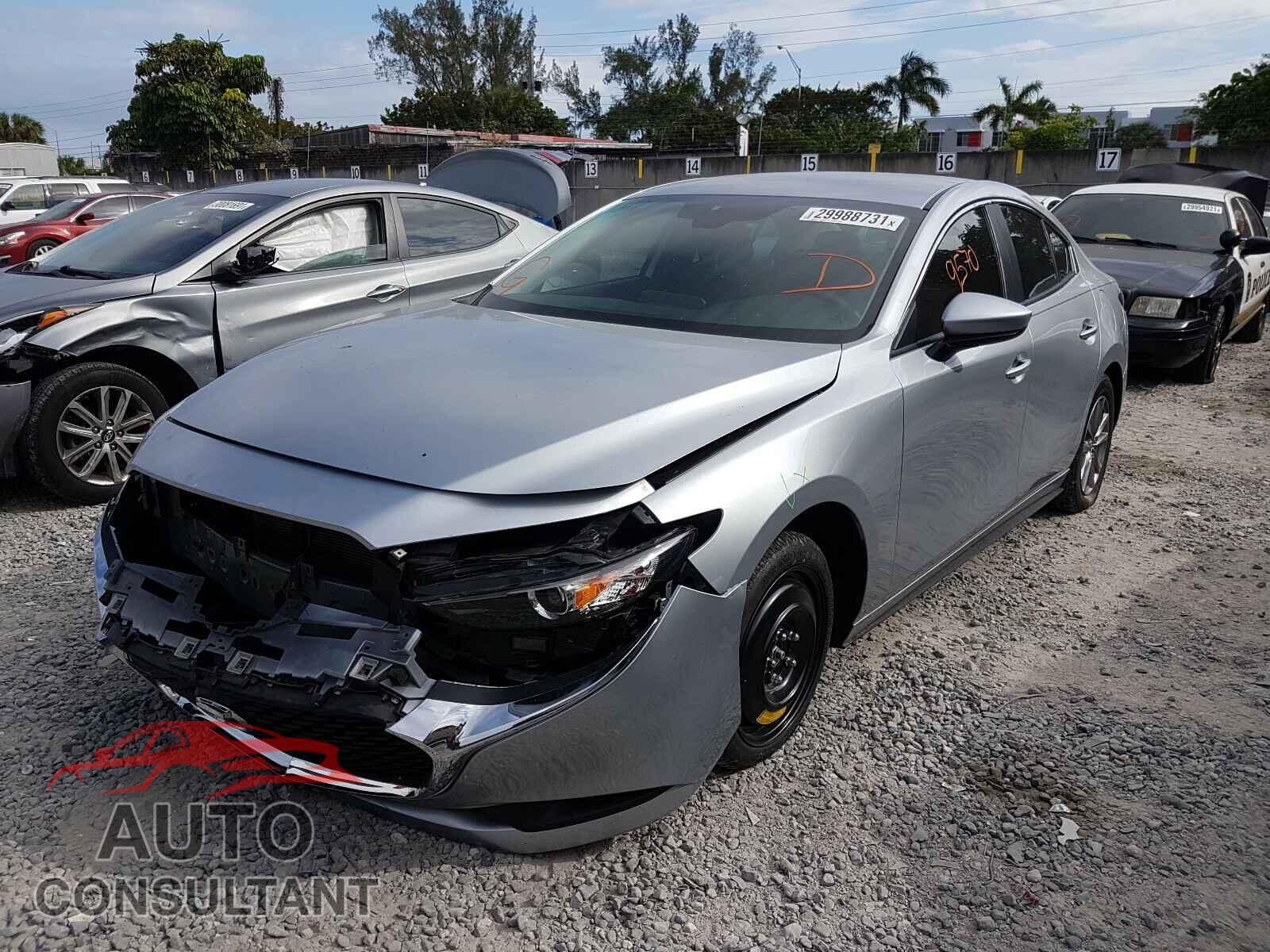MAZDA 3 2019 - 3MZBPABL4KM111276