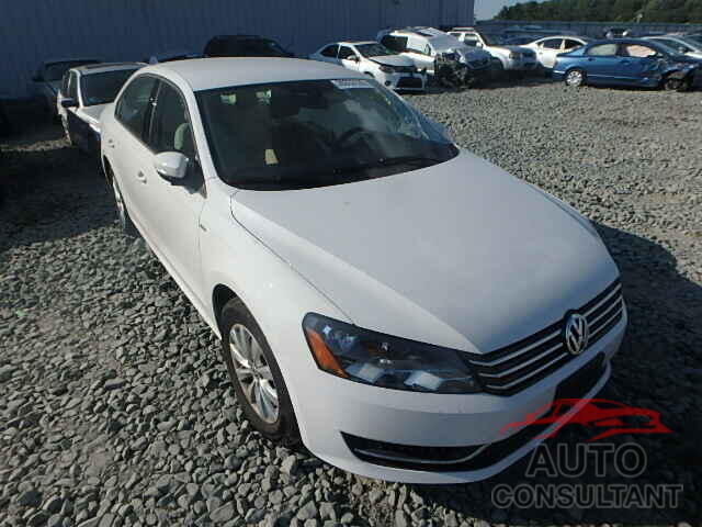 VOLKSWAGEN PASSAT 2015 - 1VWAT7A34FC008040