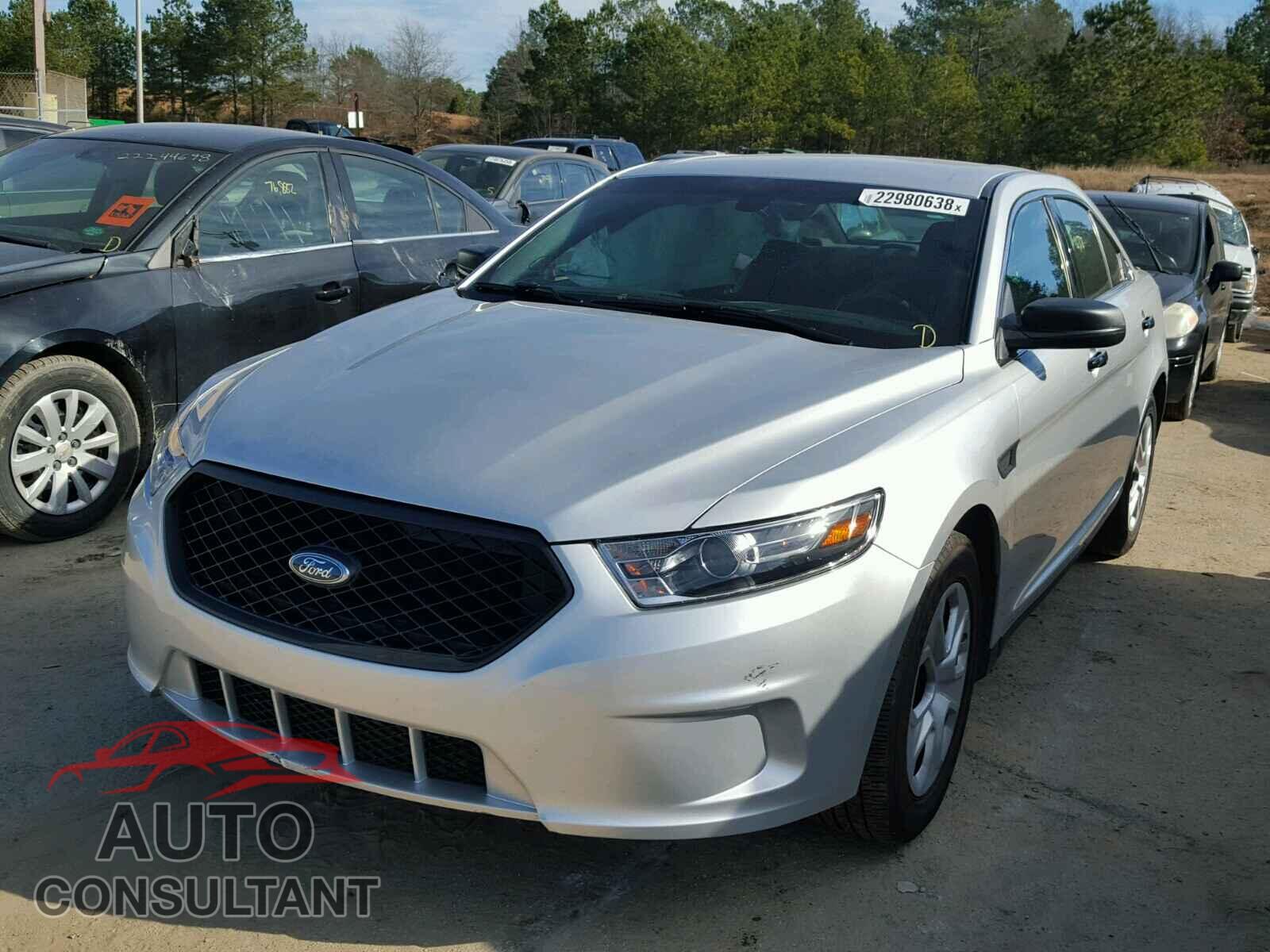 FORD TAURUS 2017 - 1FAHP2L87HG113514