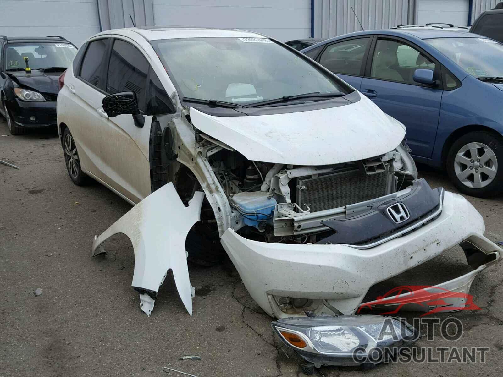 HONDA FIT 2015 - 3HGGK5G83FM735208