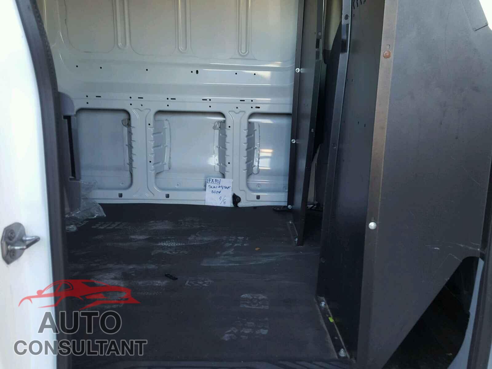 FORD TRANSIT CO 2017 - 1FTYE1ZM5HKA40042