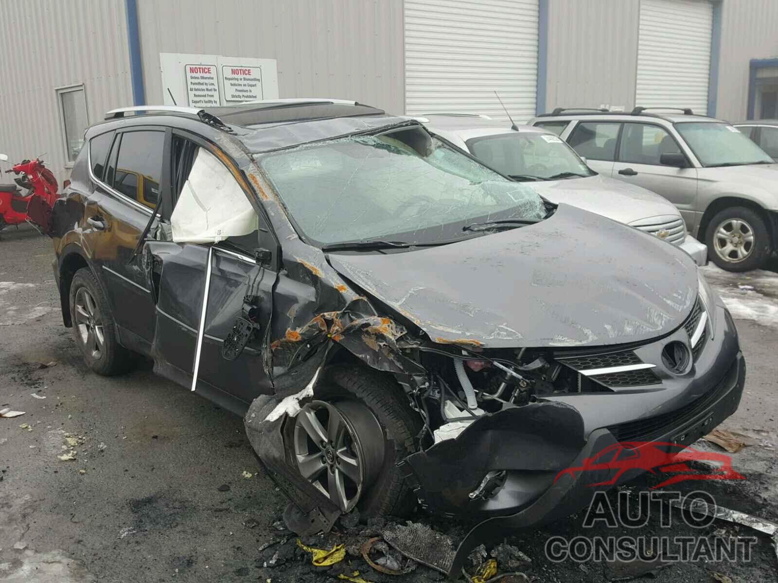 TOYOTA RAV4 2015 - JTMRFREV1FD117313