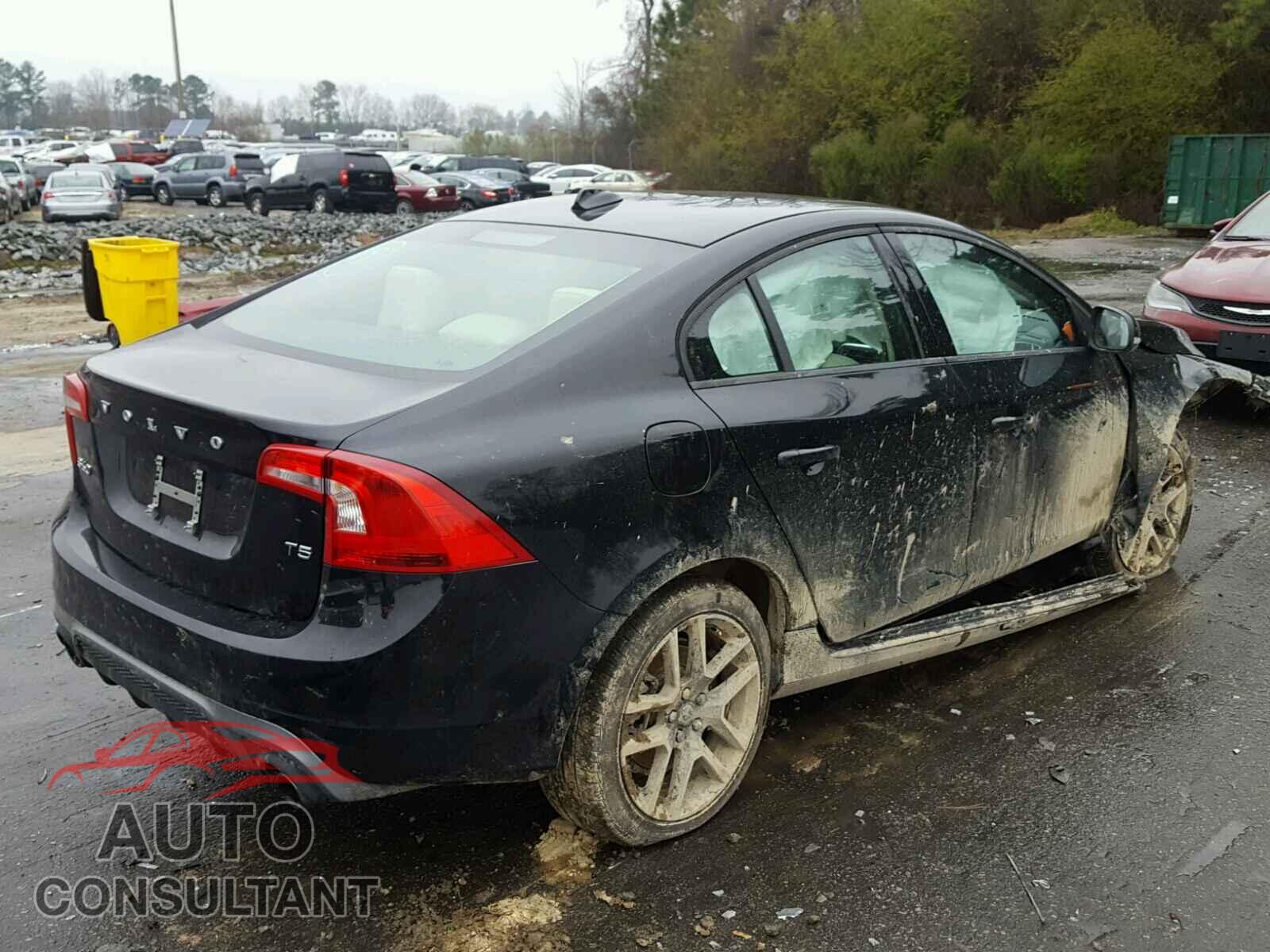 VOLVO S60 2017 - YV126MFL8H2420180