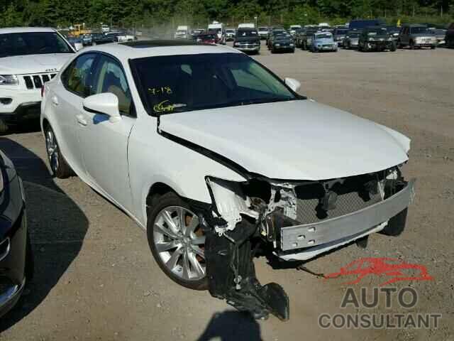 LEXUS IS250 2015 - JTHCF1D21F5027571