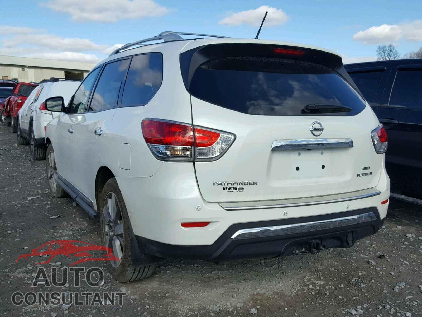 NISSAN PATHFINDER 2015 - 5N1AR2MM2FC613677