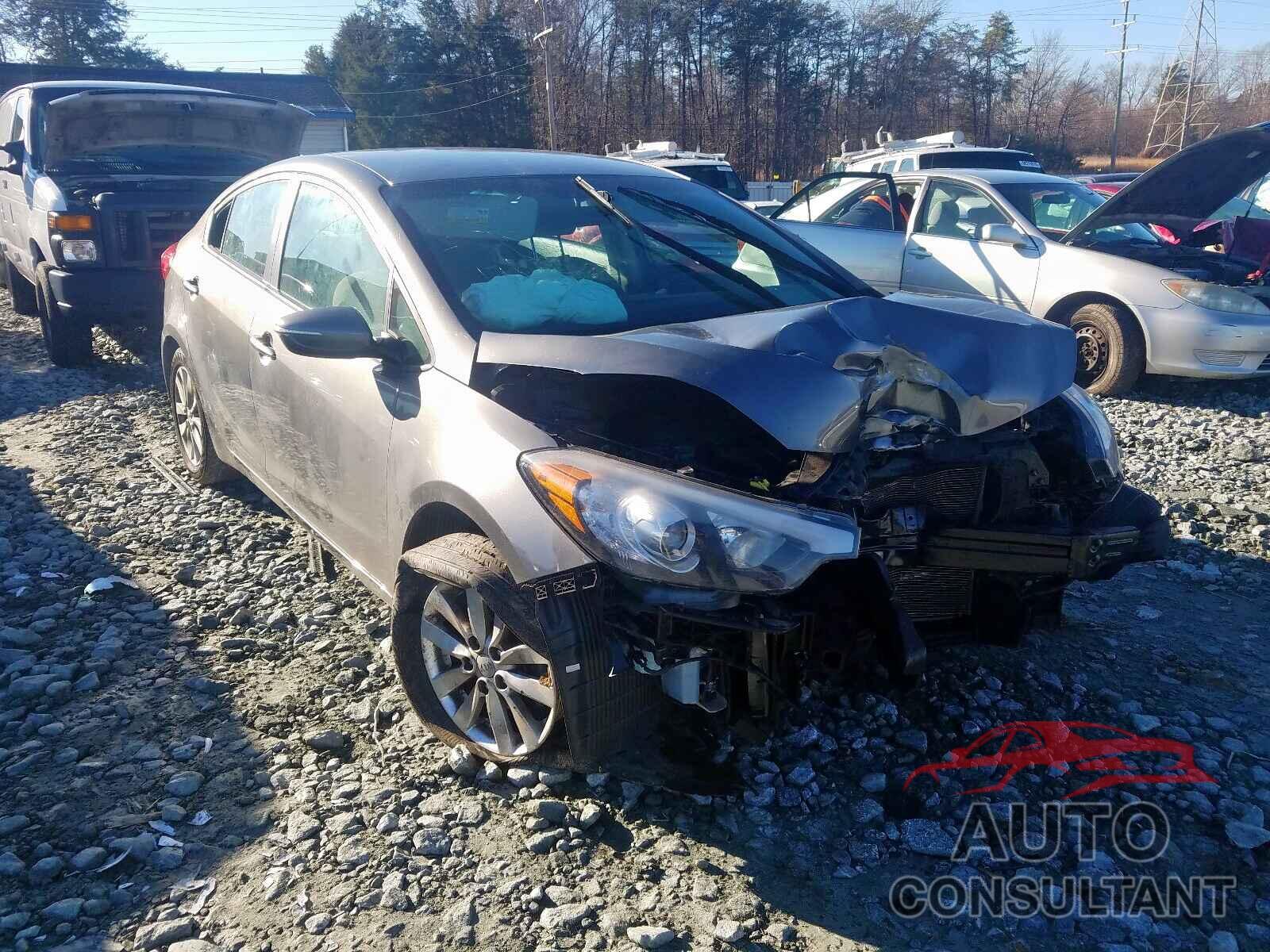 KIA FORTE 2016 - KNAFX4A6XG5469946
