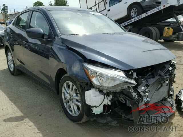 TOYOTA YARIS 2017 - 3MYDLBYV4HY153813
