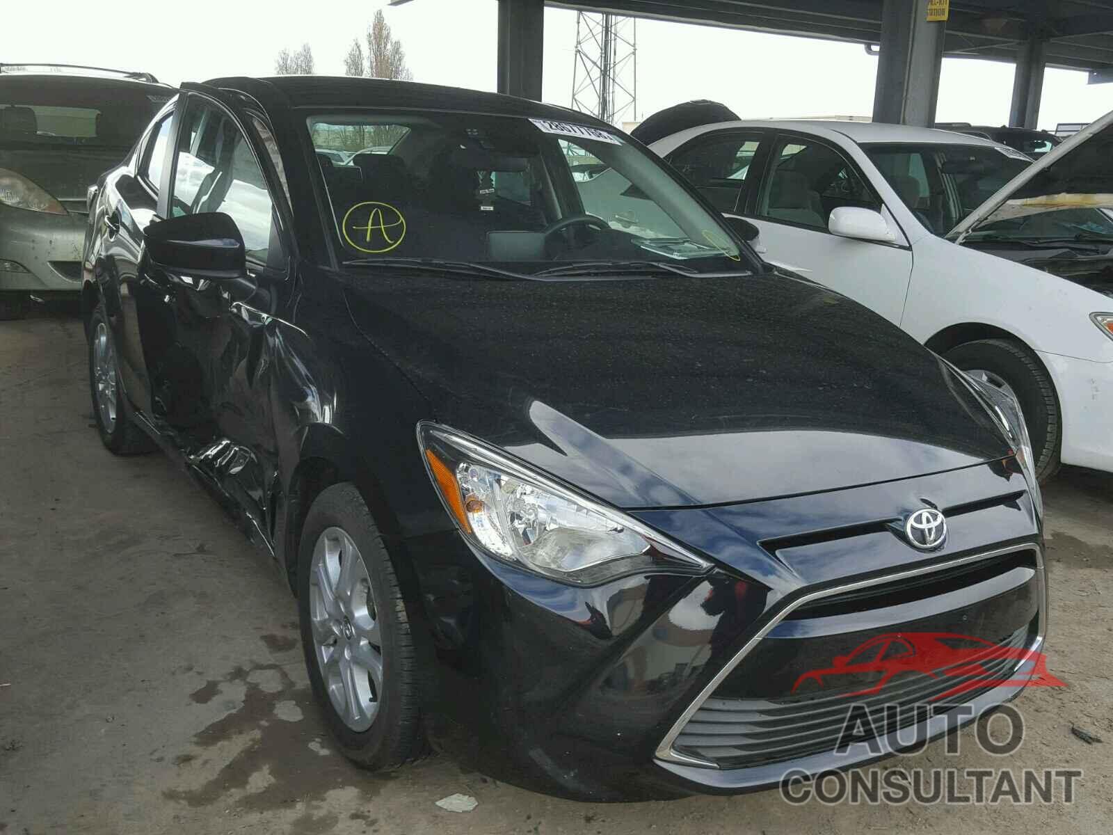 TOYOTA YARIS 2017 - 3MYDLBYV5HY177201