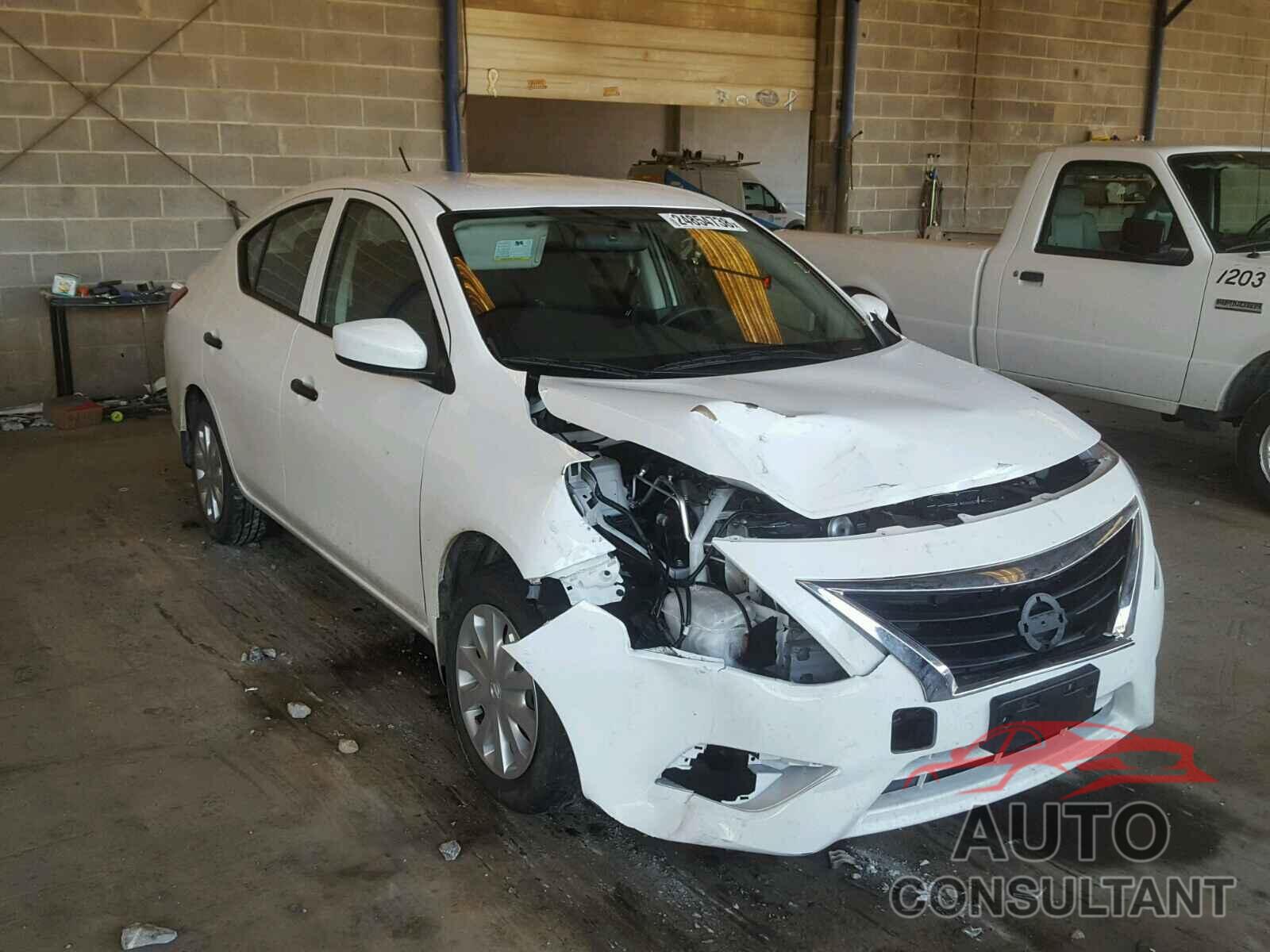NISSAN VERSA 2017 - 3N1CN7AP8HL855548