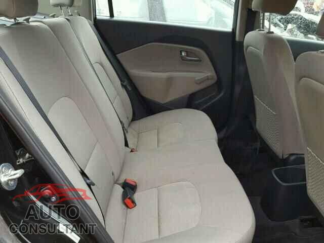 KIA RIO 2015 - KNADM4A39F6451405