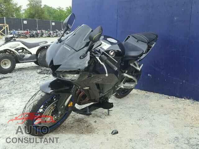 HONDA CBR CYCLE 2015 - JH2PC4008FK800353