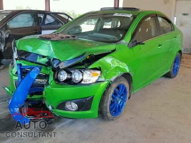 CHEVROLET SONIC 2015 - 1G1JC5SB4F4149934