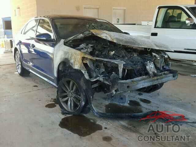 VOLKSWAGEN PASSAT 2017 - 1VWCT7A34HC042331