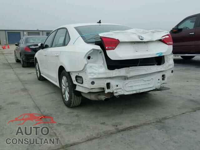 VOLKSWAGEN PASSAT 2015 - 1VWAT7A35FC051253