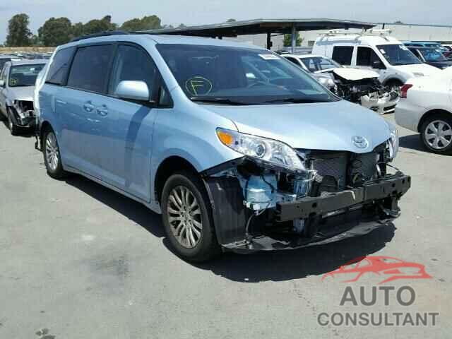 TOYOTA SIENNA 2015 - 5TDYK3DC6FS684075