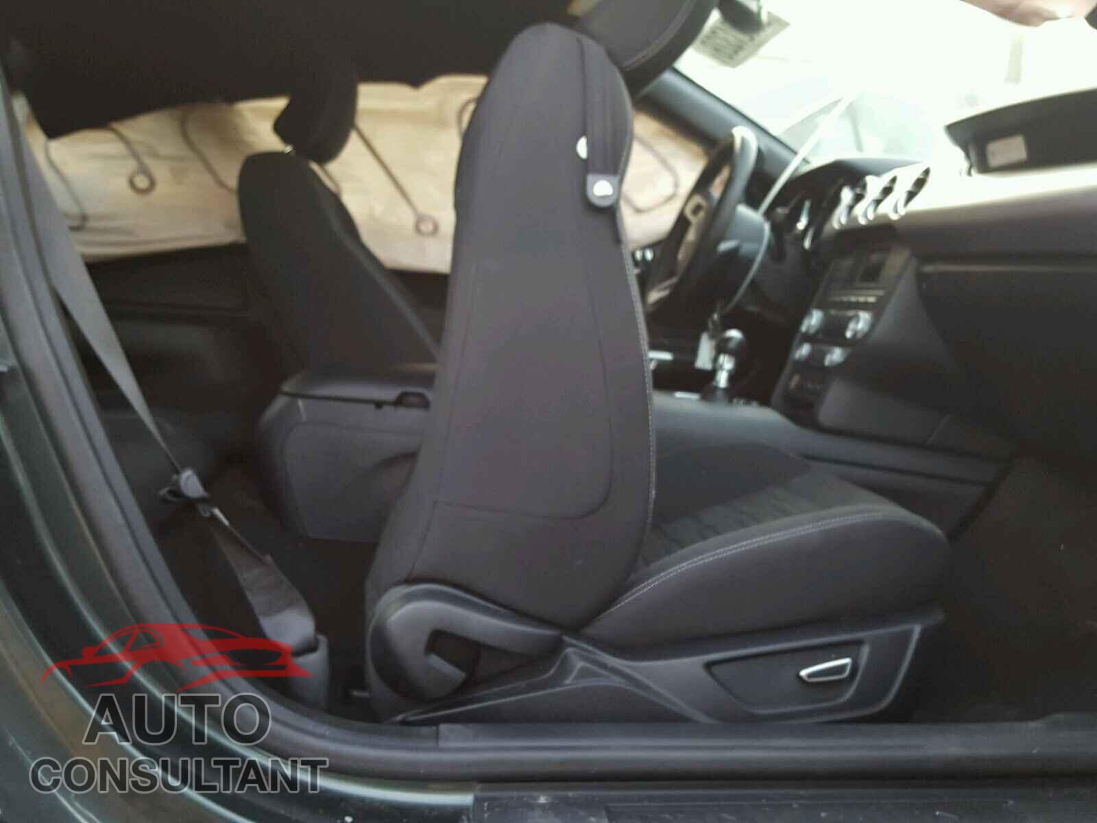 FORD MUSTANG 2015 - 1FA6P8TH3F5357583