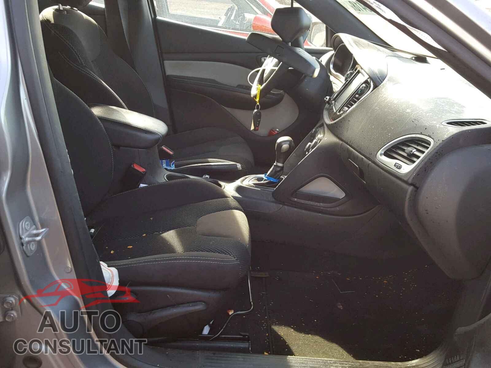 DODGE DART 2015 - 1C3CDFBB8FD194608