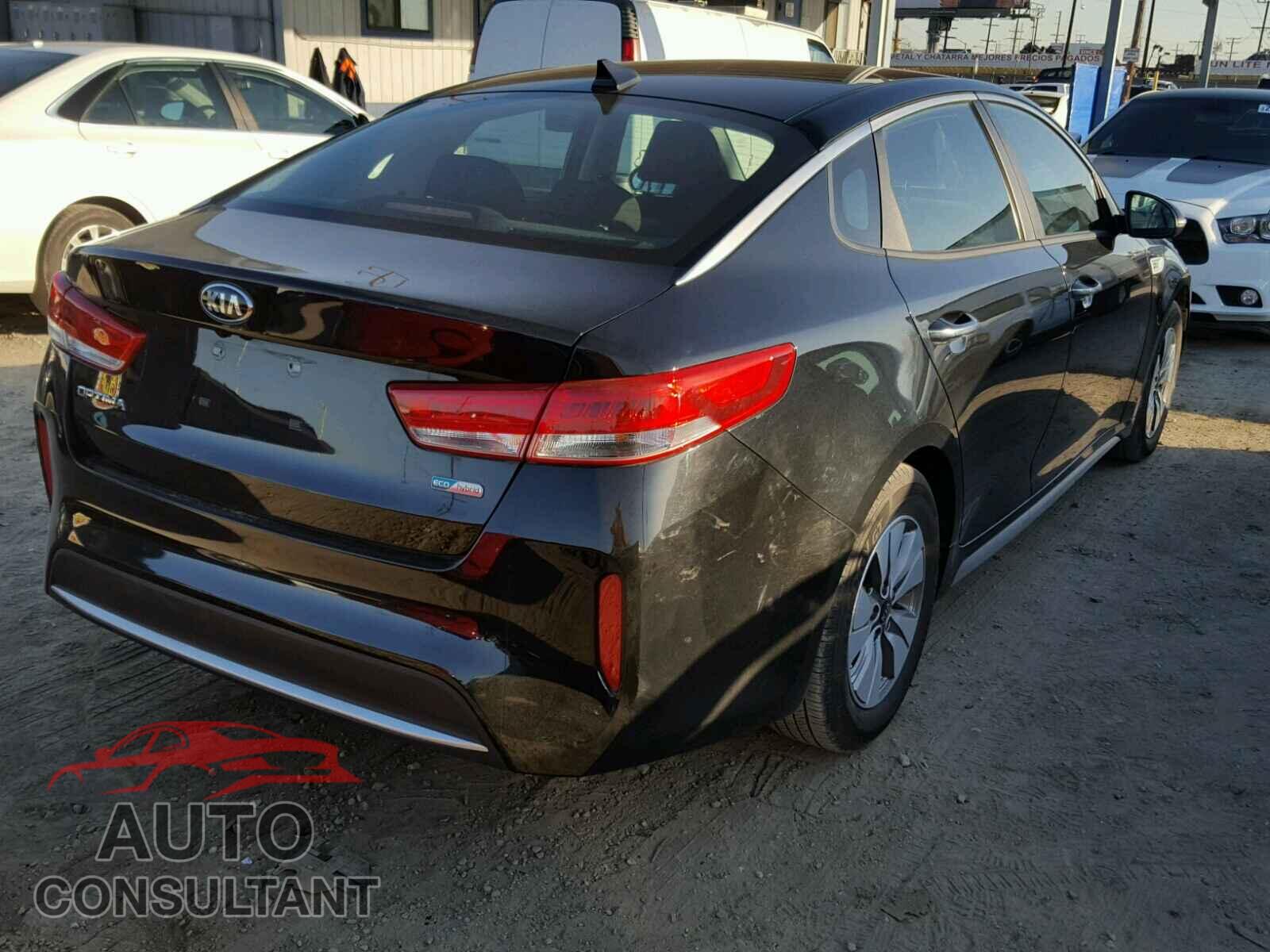 KIA OPTIMA 2017 - KNAGT4LC4H5005166