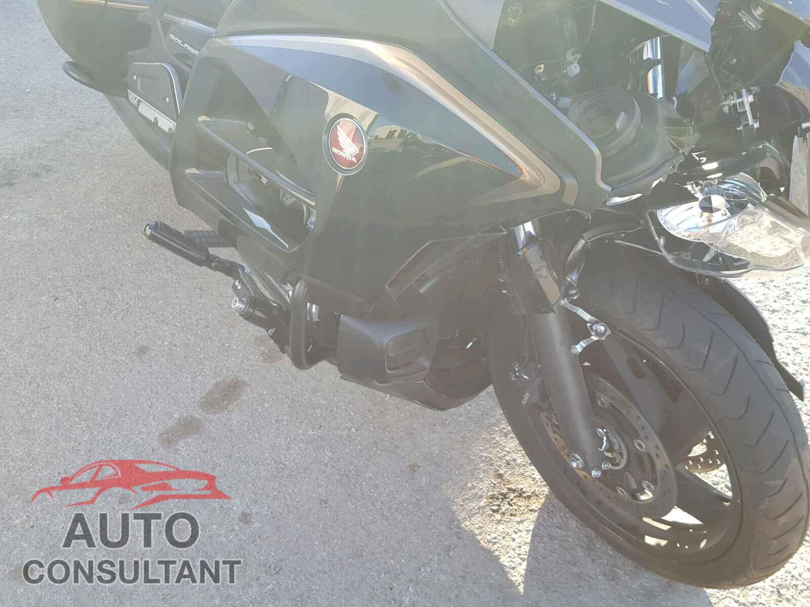 HONDA GL CYCLE 2016 - JH2SC68N0GK200532