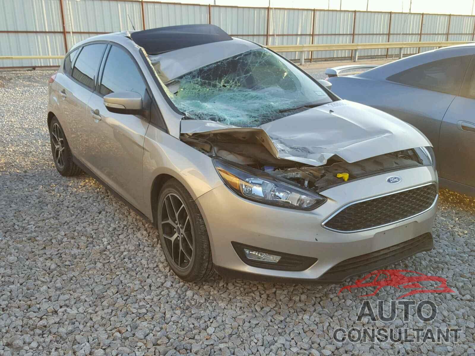 FORD FOCUS 2017 - 1FADP3M29HL222627