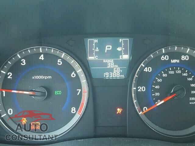 HYUNDAI ACCENT 2016 - KMHCT4AE0GU019992