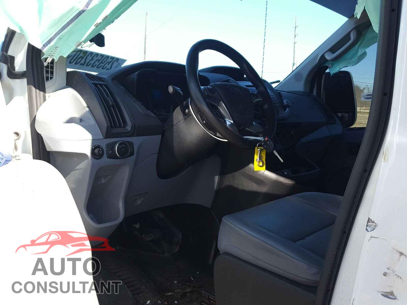 FORD TRANSIT CO 2017 - 1FTYR2YM1HKA28773