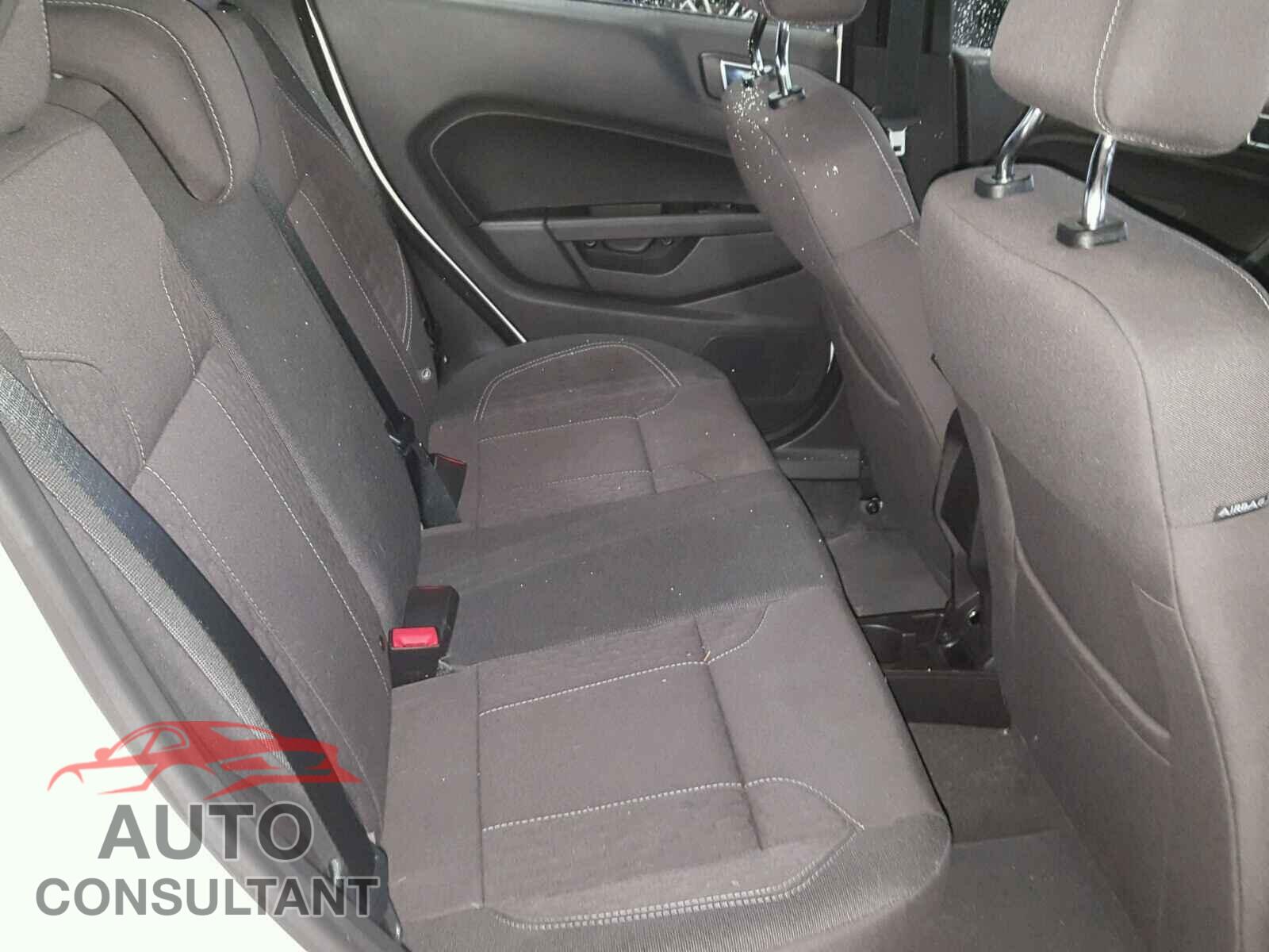 FORD FIESTA 2017 - 3FADP4GX9HM163140