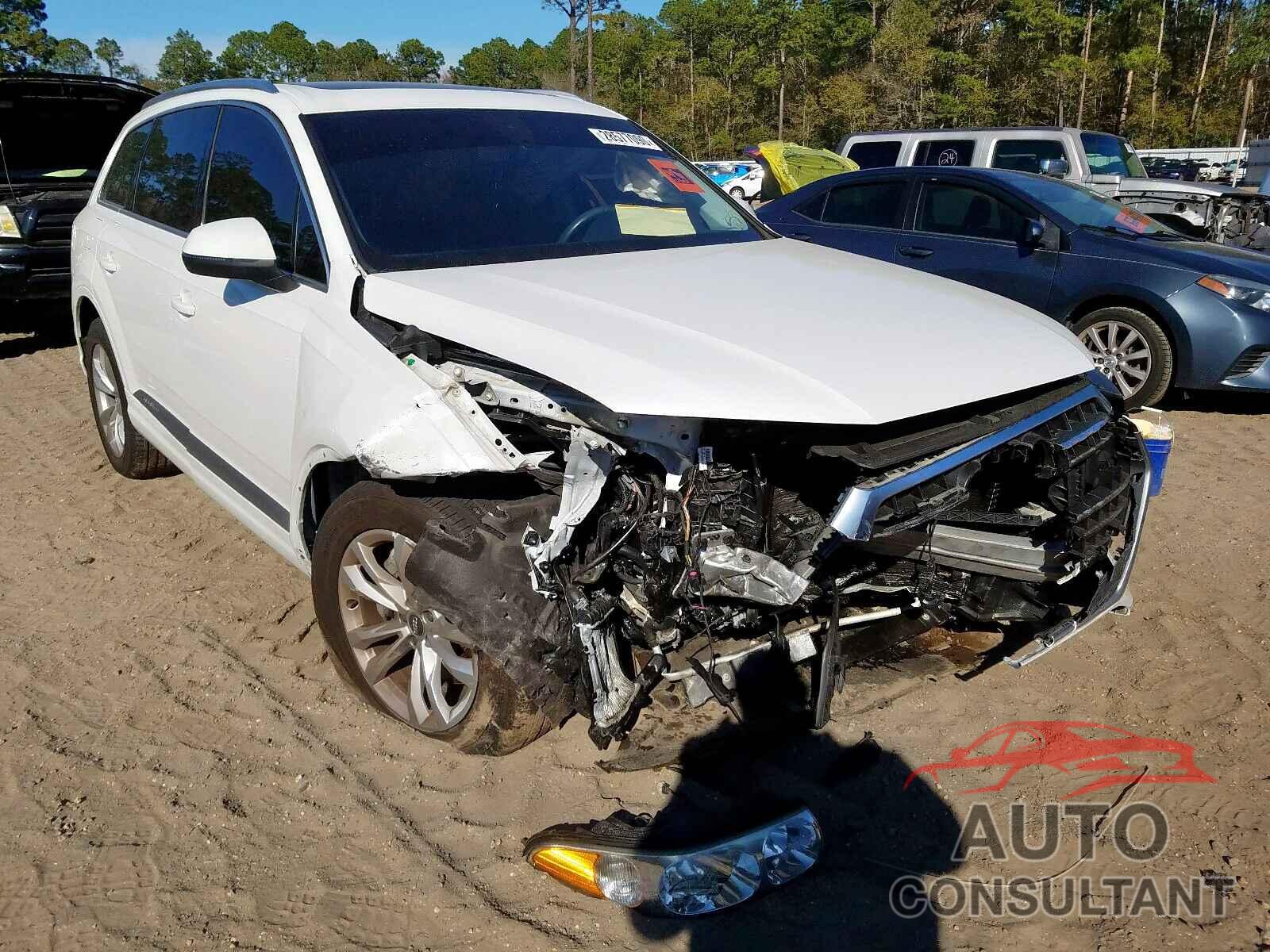 AUDI Q7 2018 - WA1LAAF77JD016334