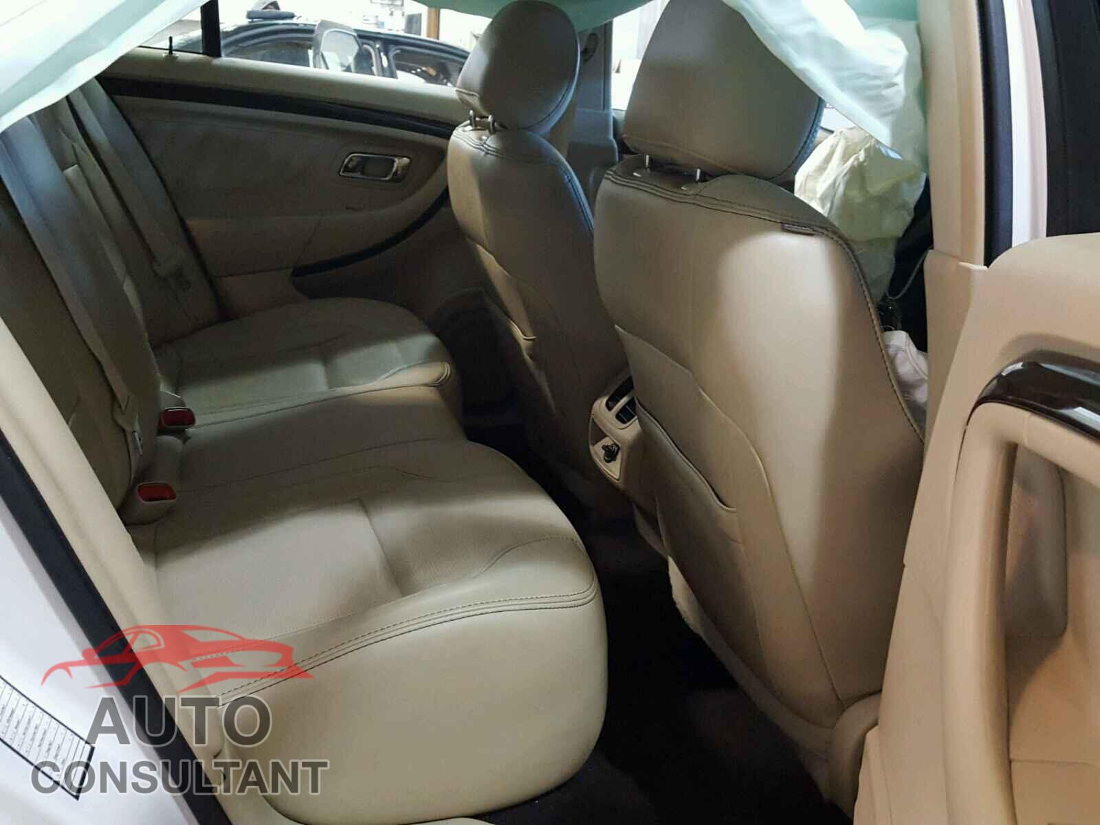 FORD TAURUS 2015 - 1FAHP2F85FG146679