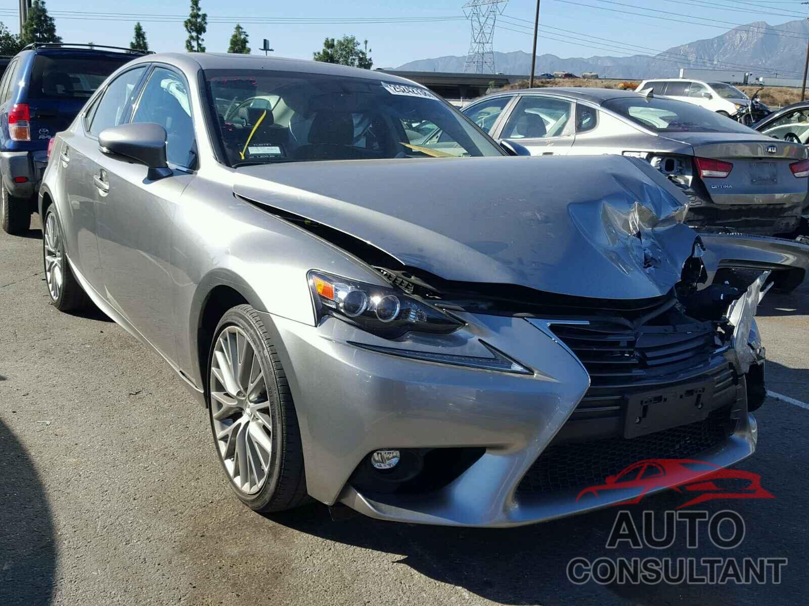 LEXUS IS250 2015 - JTHBF1D20F5070150