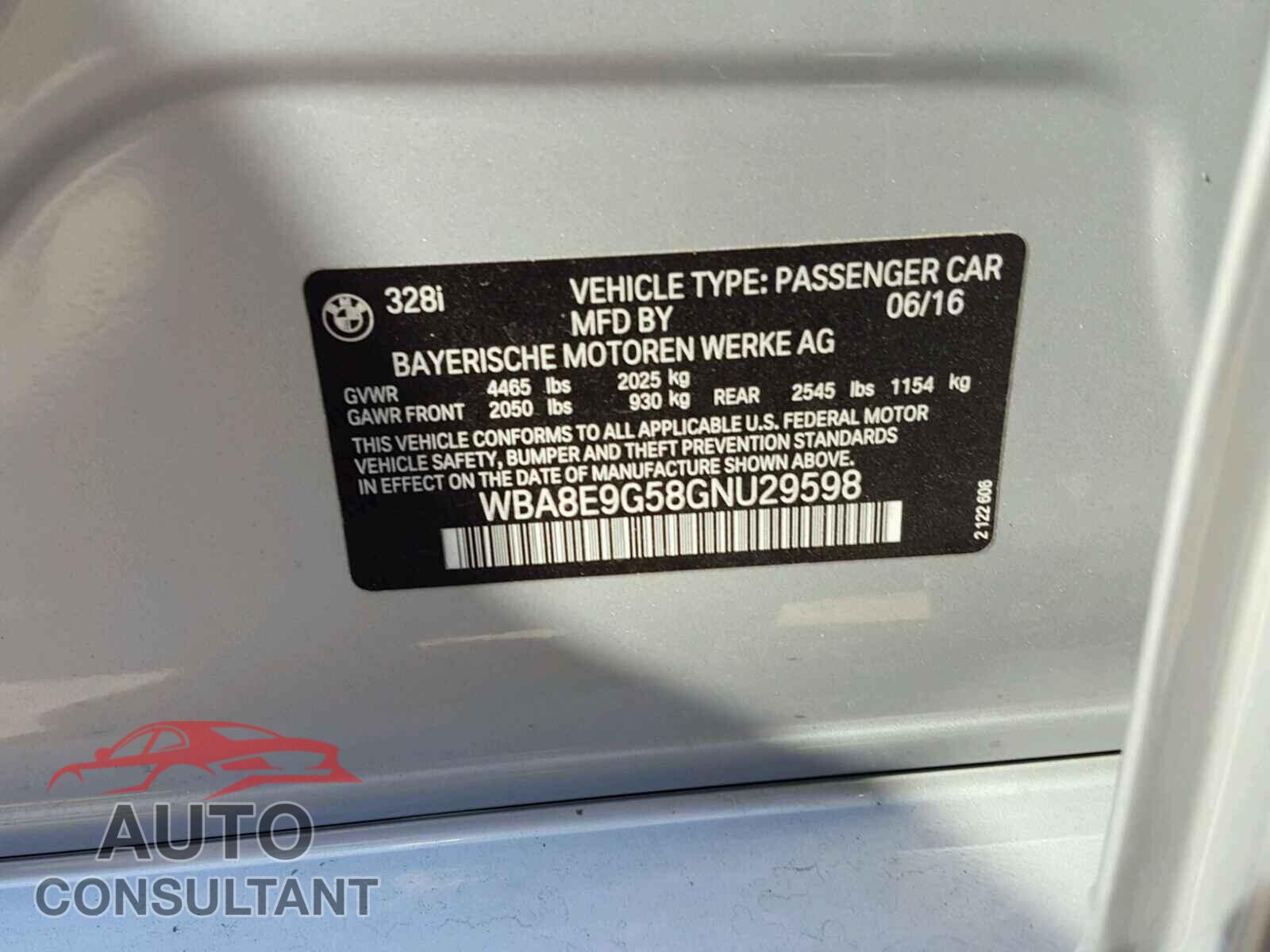 BMW 3 SERIES 2016 - WBA8E9G58GNU29598
