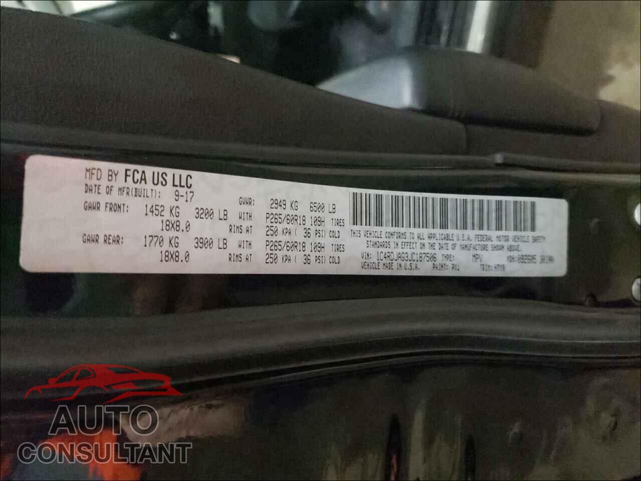 DODGE DURANGO 2018 - 1C4RDJAG3JC187506