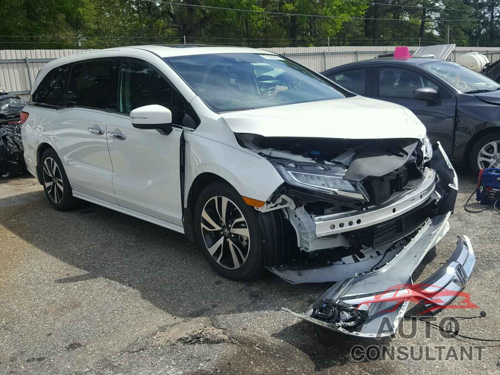 HONDA ODYSSEY 2018 - 5FNRL6H94JB032358