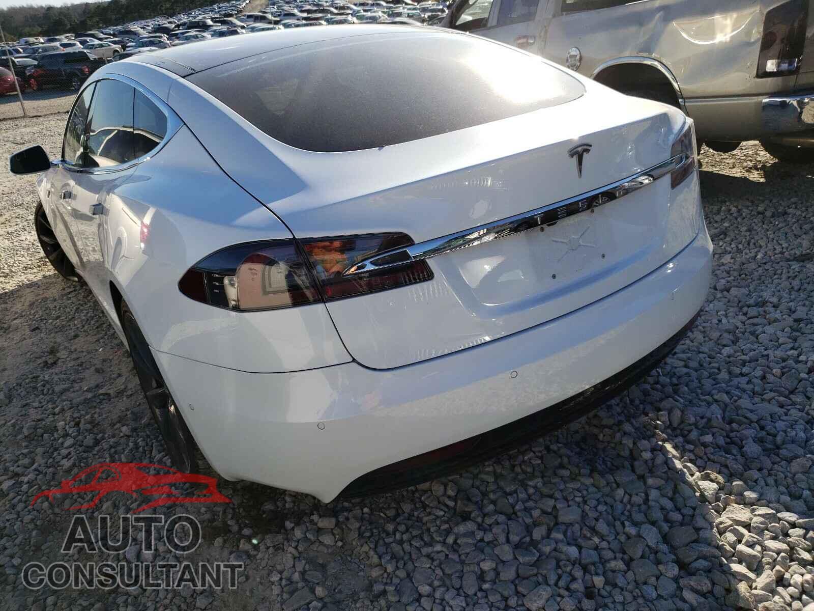 TESLA MODEL S 2016 - 5YJSA1E1XGF136032