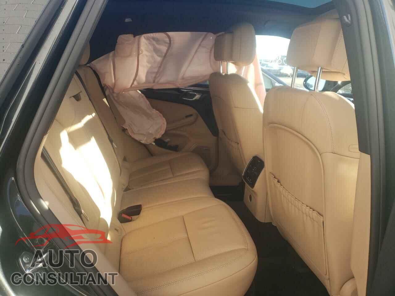 PORSCHE MACAN 2019 - WP1AA2A56KLB08078
