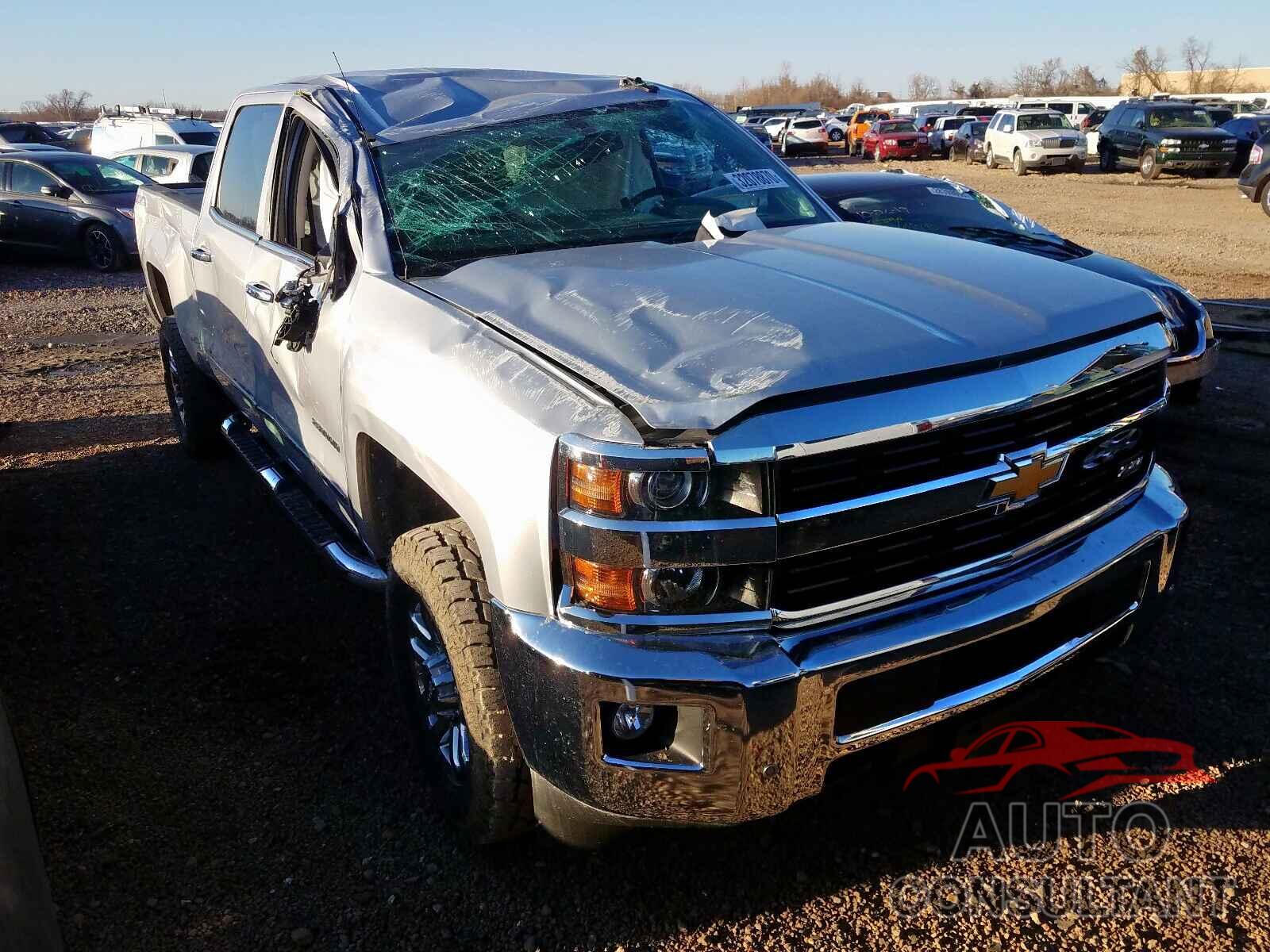 CHEVROLET SILVERADO 2015 - 1VWMA7A36LC005686