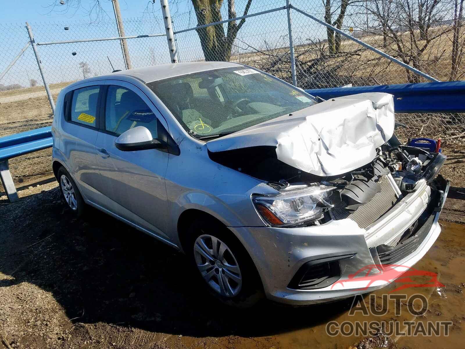 CHEVROLET SONIC 2019 - 3KPC24A37KE062528