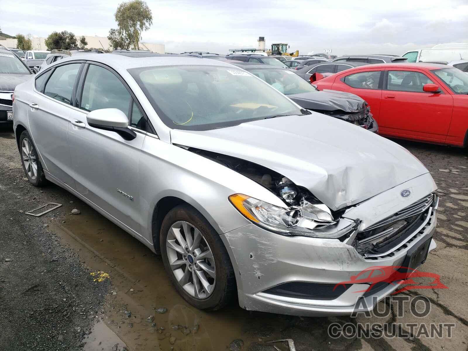 FORD FUSION 2017 - 3FA6P0LU1HR190932