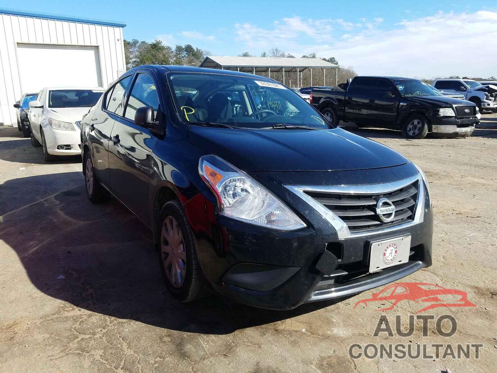 NISSAN VERSA 2015 - 3N1CN7AP1HL902015