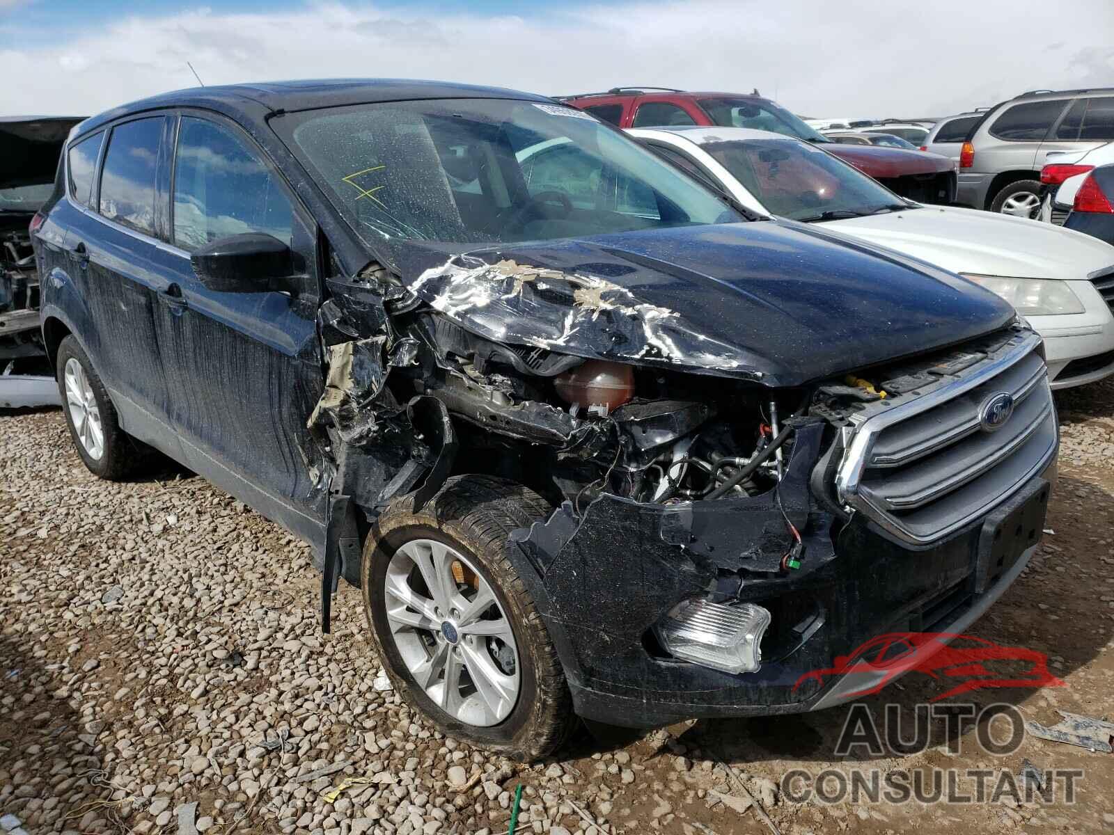 FORD ESCAPE 2017 - 1FMCU9GD9HUF00155