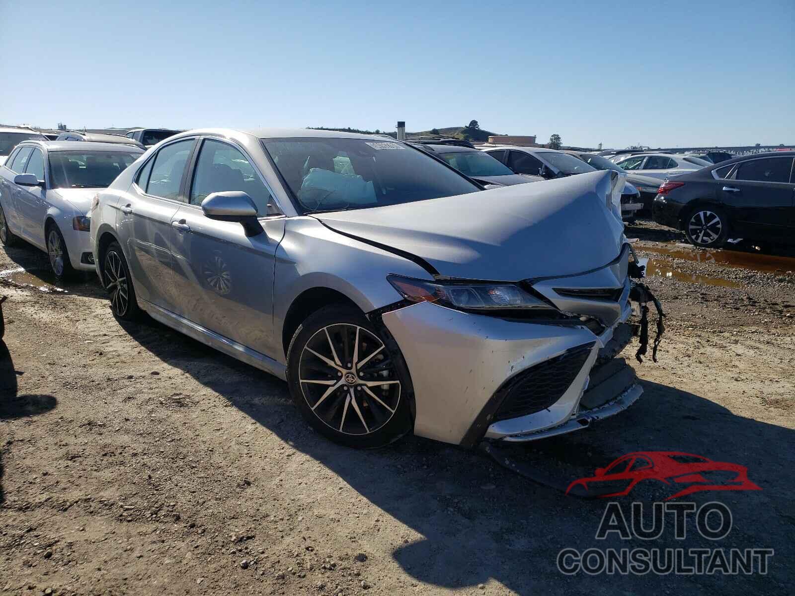 TOYOTA CAMRY 2021 - 4T1G11AK7MU518344