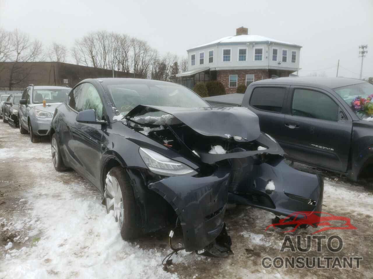 TESLA MODEL Y 2021 - 5YJYGDEE0MF297501