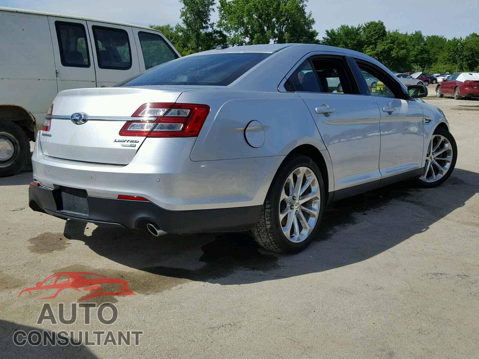 FORD TAURUS 2015 - 1FAHP2J81FG166077