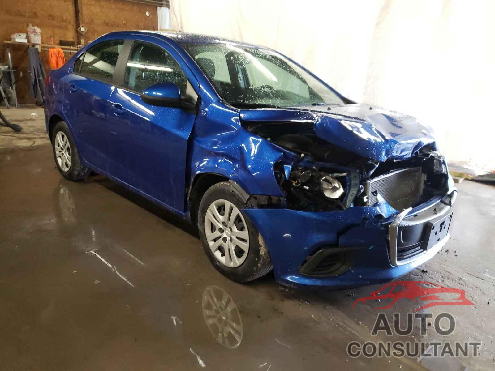 CHEVROLET SONIC 2019 - 1G1JB5SB3K4110328