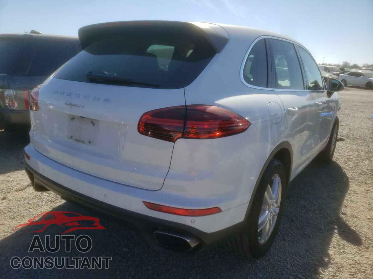 PORSCHE CAYENNE 2016 - WP1AA2A25GLA05411