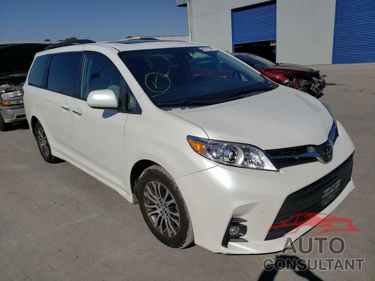 TOYOTA SIENNA 2019 - 5TDYZ3DC1KS977078