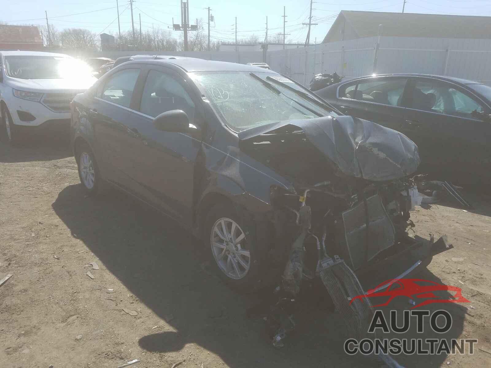 CHEVROLET SONIC 2017 - 1G1JD5SH0H4157419
