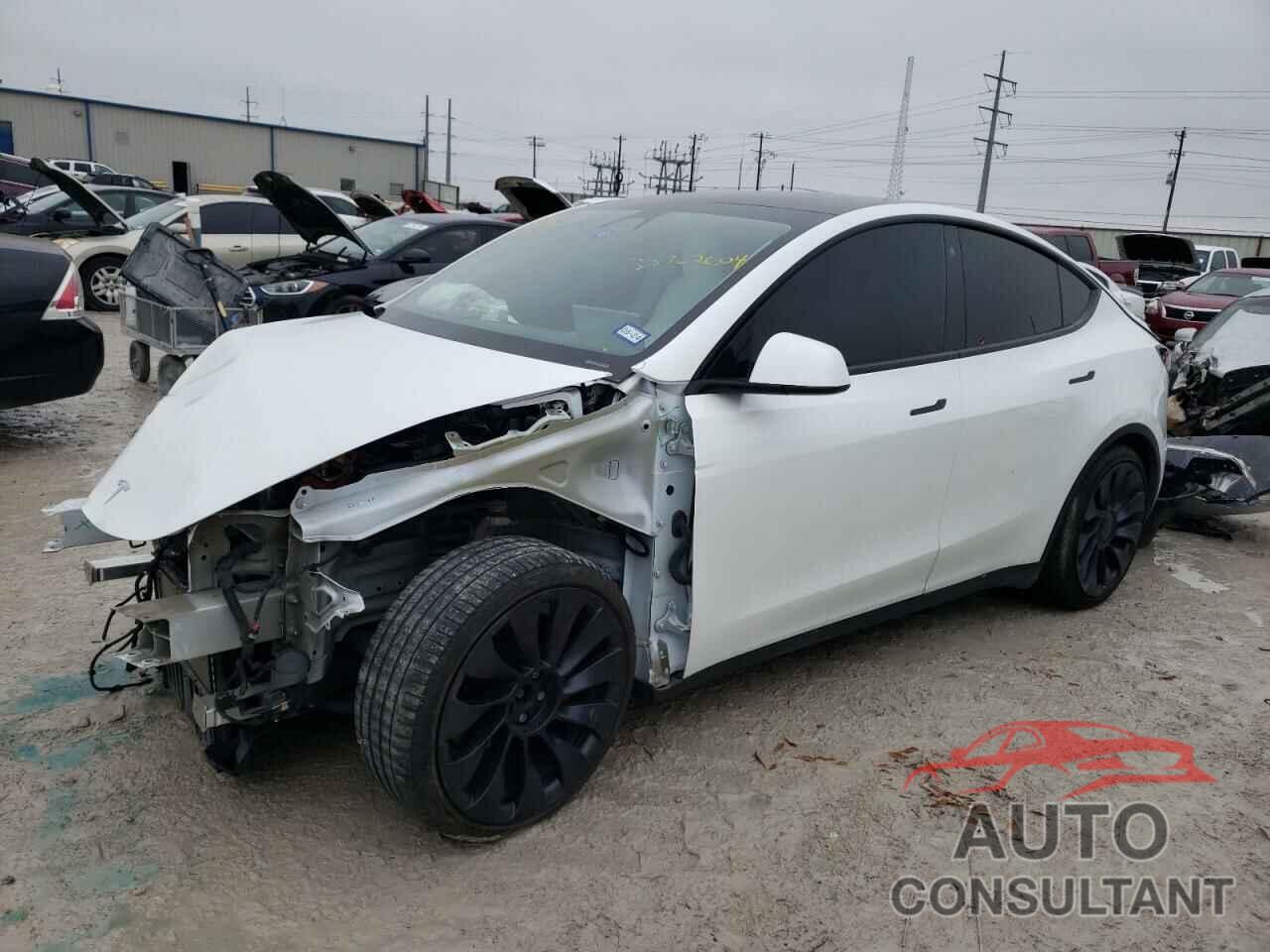 TESLA MODEL Y 2021 - 5YJYGDEFXMF243003