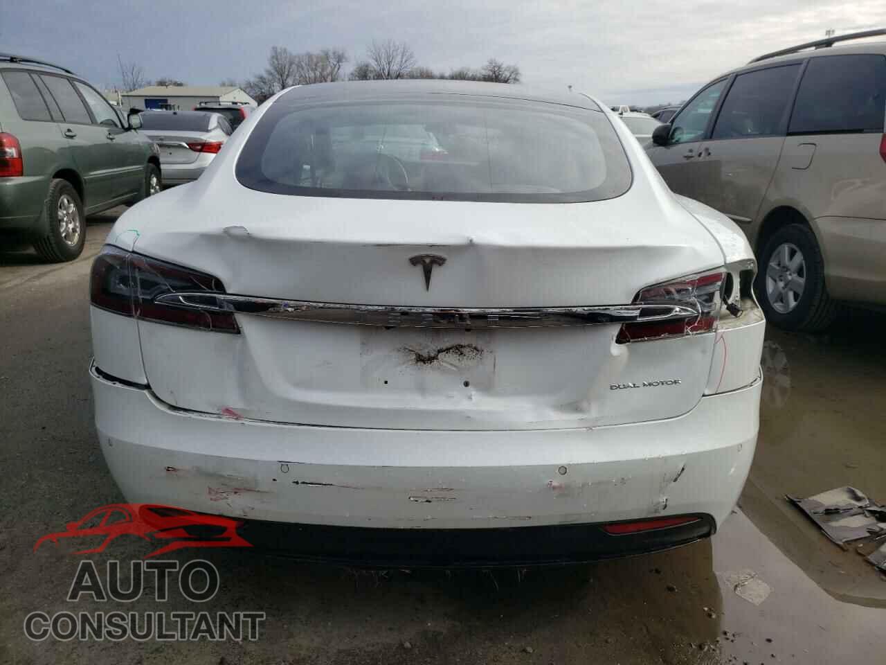 TESLA MODEL S 2019 - 5YJSA1E23KF333657