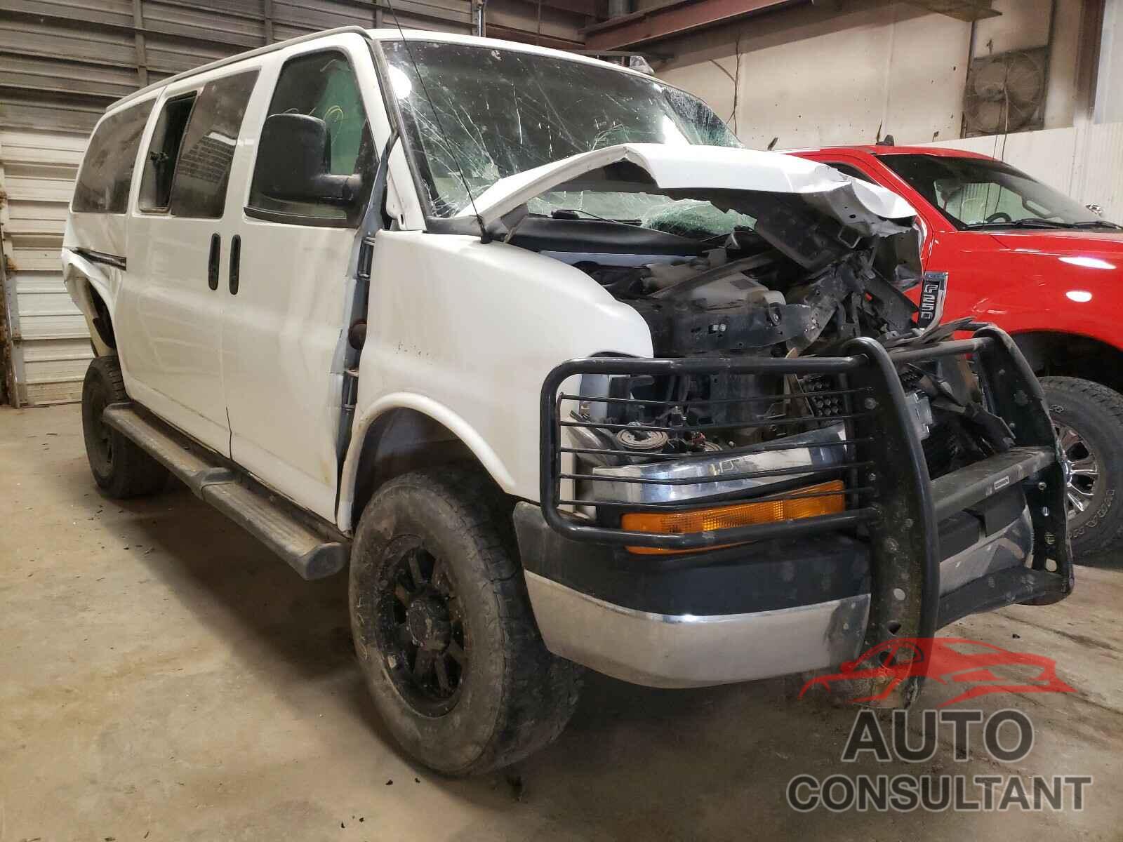 CHEVROLET EXPRESS 2017 - 1GAZGMFG8H1266976